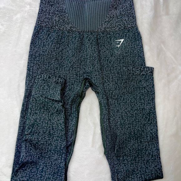 BRAND NEW GYMSHARK LEGGINGS - Picture 3 of 8